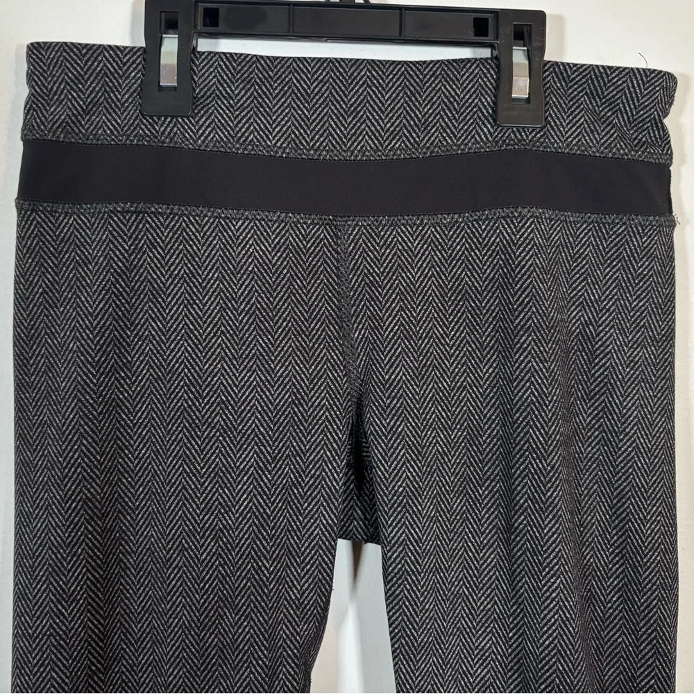 Lululemon Wunder Under Crop Leggings Womens Size 6 Black White Herringbone Print